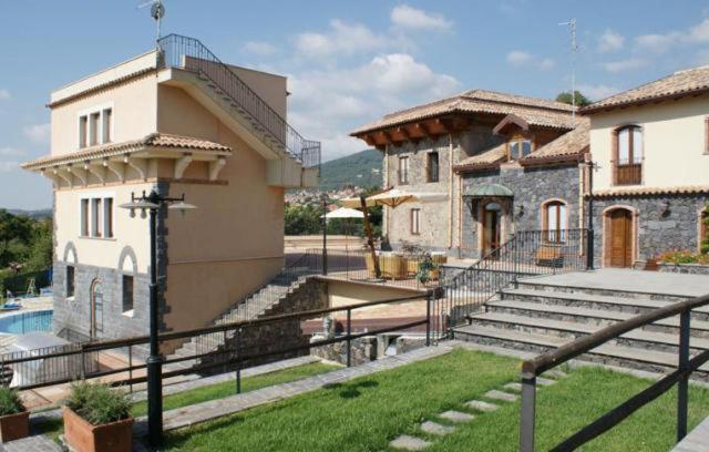 Antico Borgo Petralia Guest House Дзаферана Етнеа Екстериор снимка