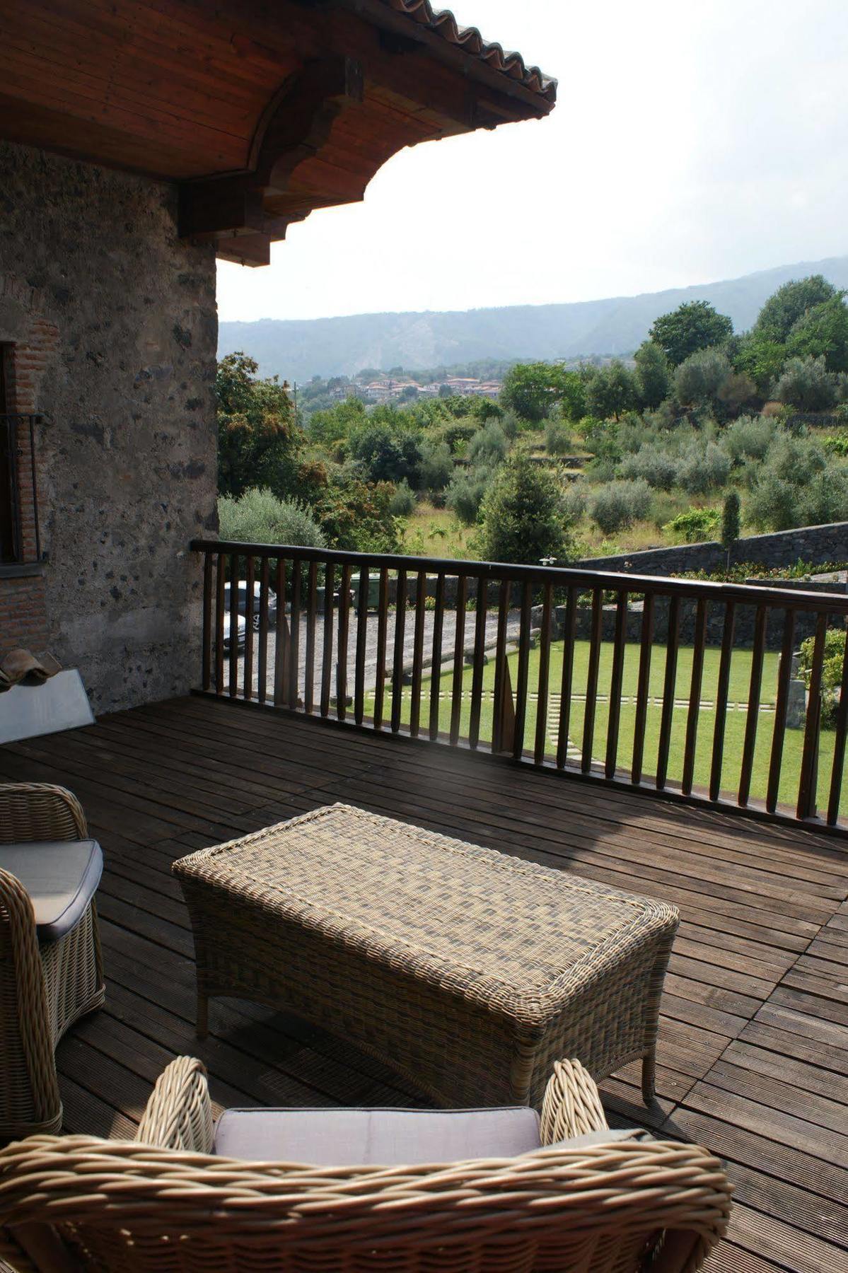 Antico Borgo Petralia Guest House Дзаферана Етнеа Екстериор снимка