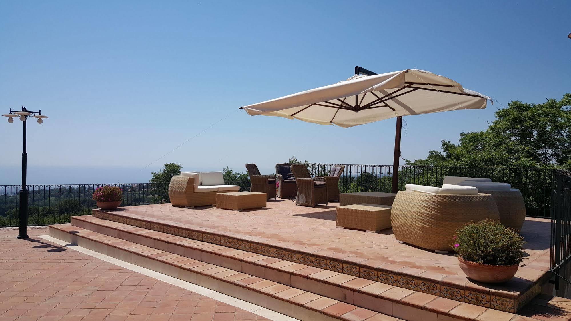 Antico Borgo Petralia Guest House Дзаферана Етнеа Екстериор снимка