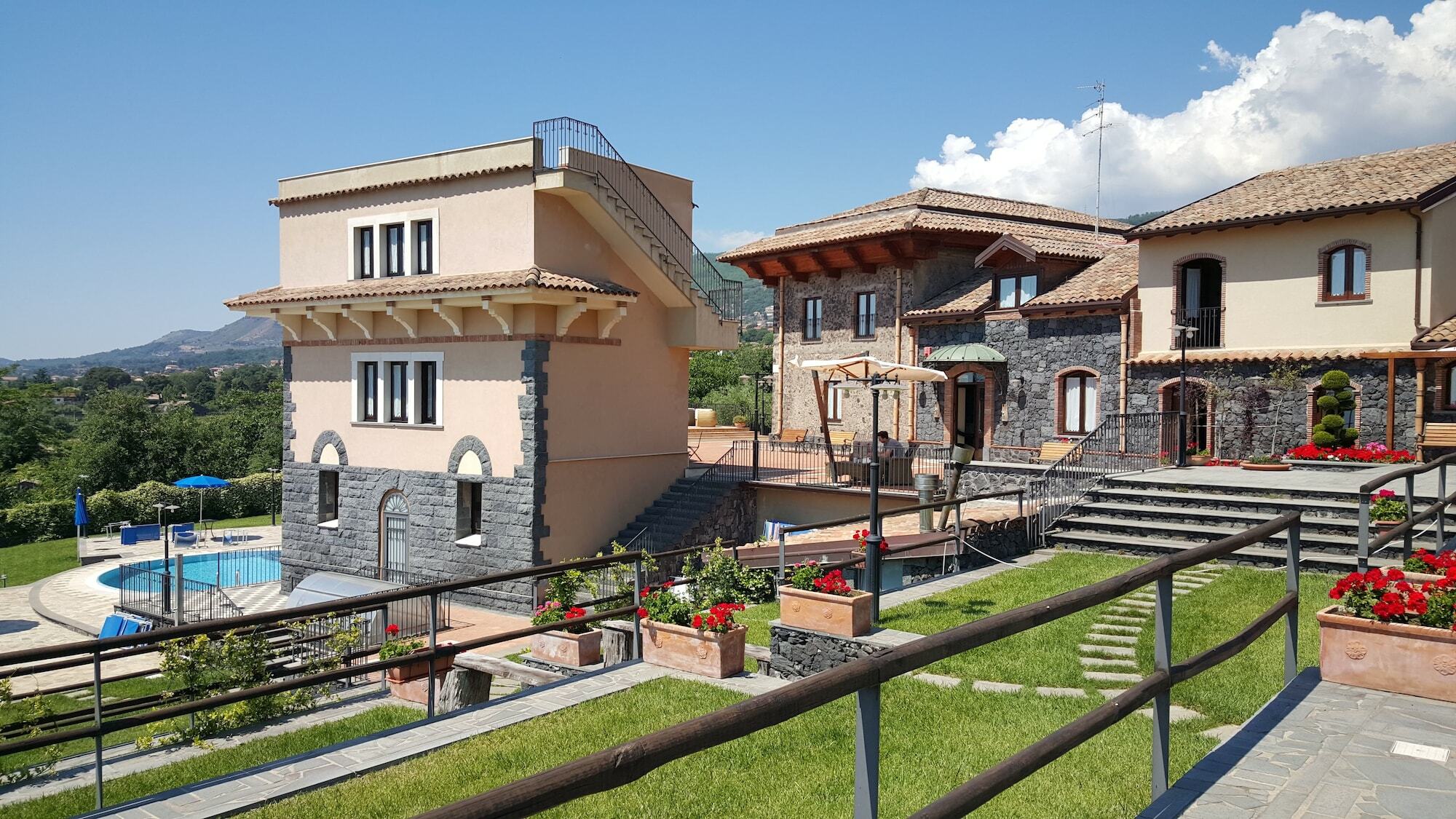 Antico Borgo Petralia Guest House Дзаферана Етнеа Екстериор снимка